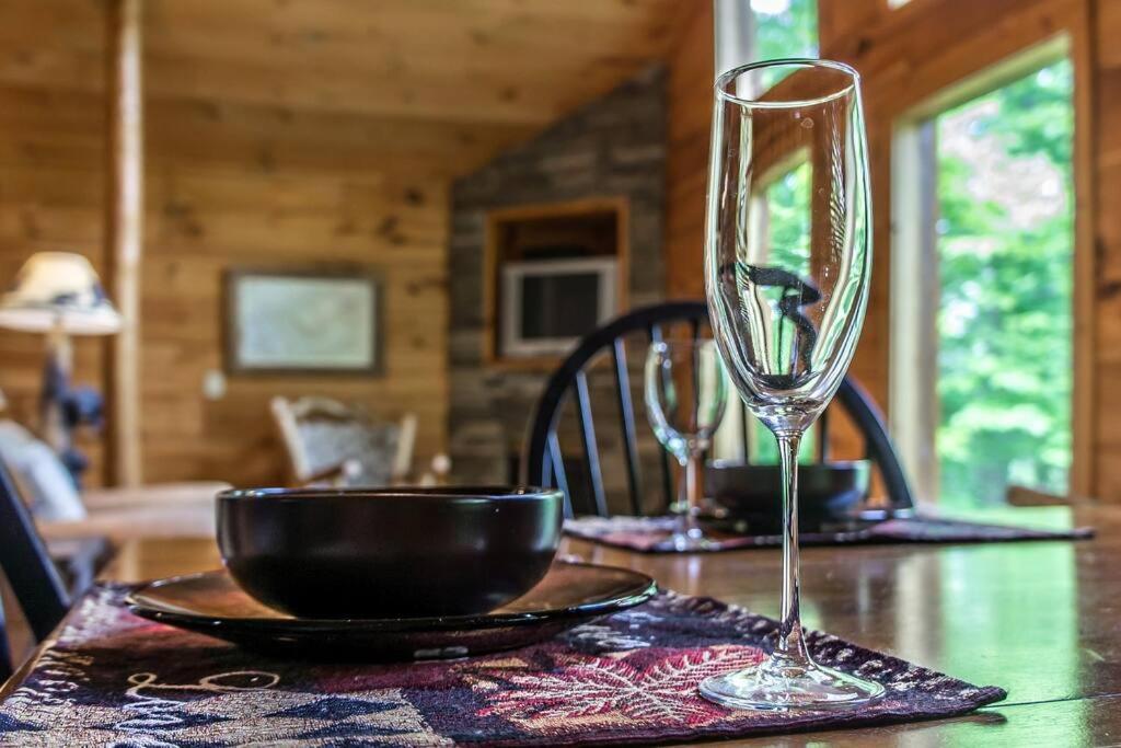 セバービル Holly Tree Hideaway - Semi Secluded Mtn Settingヴィラ エクステリア 写真