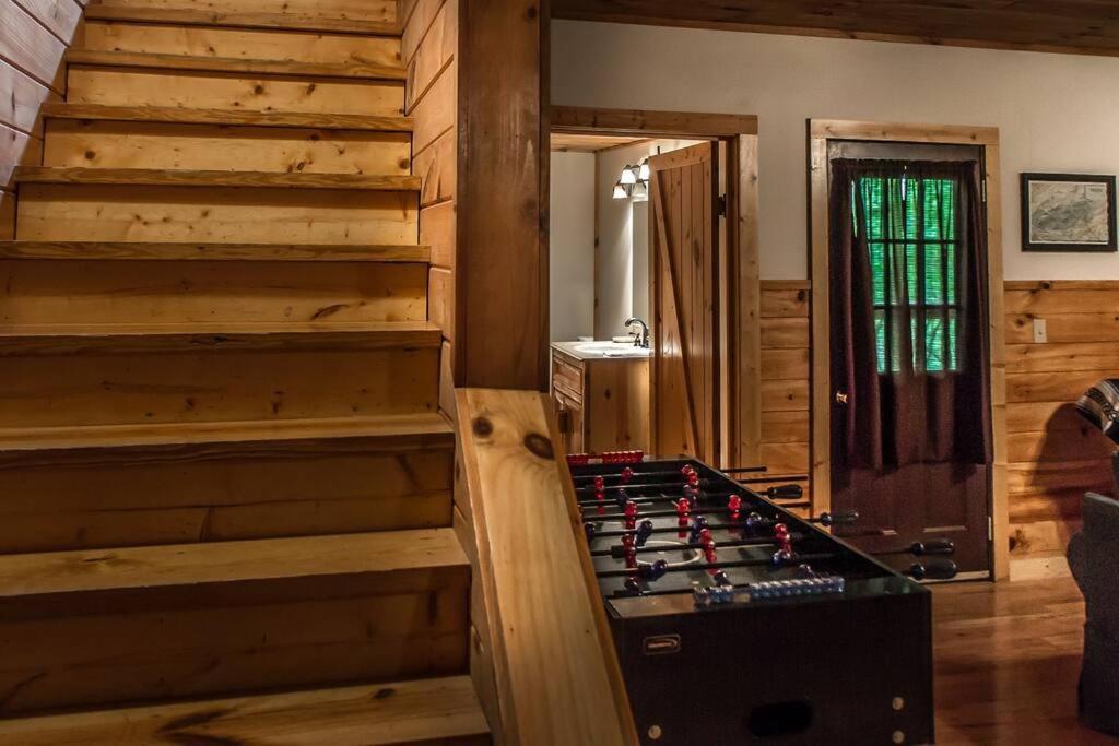 セバービル Holly Tree Hideaway - Semi Secluded Mtn Settingヴィラ エクステリア 写真