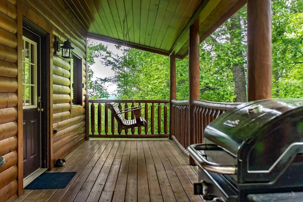 セバービル Holly Tree Hideaway - Semi Secluded Mtn Settingヴィラ エクステリア 写真